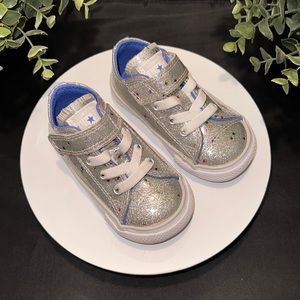 Converse Toddler Girls’ Chuck Taylor All Star Galaxy Glimmer Casual Sneakers